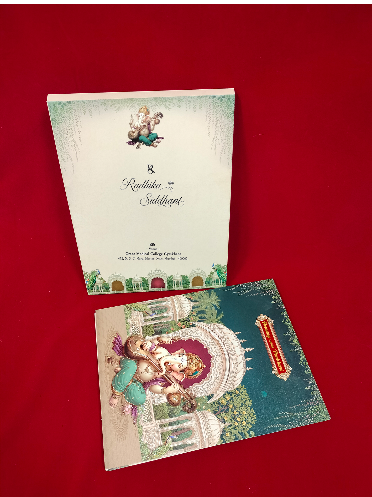 Royal Bride Groom Wedding Invitation Card (111024)