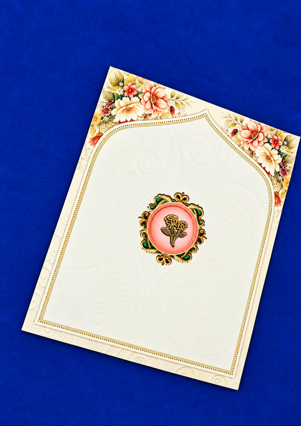 Off White Floral Wedding Invitation Card with Arch Pattern and Golden Rose Emblem (313087) — photo 3
