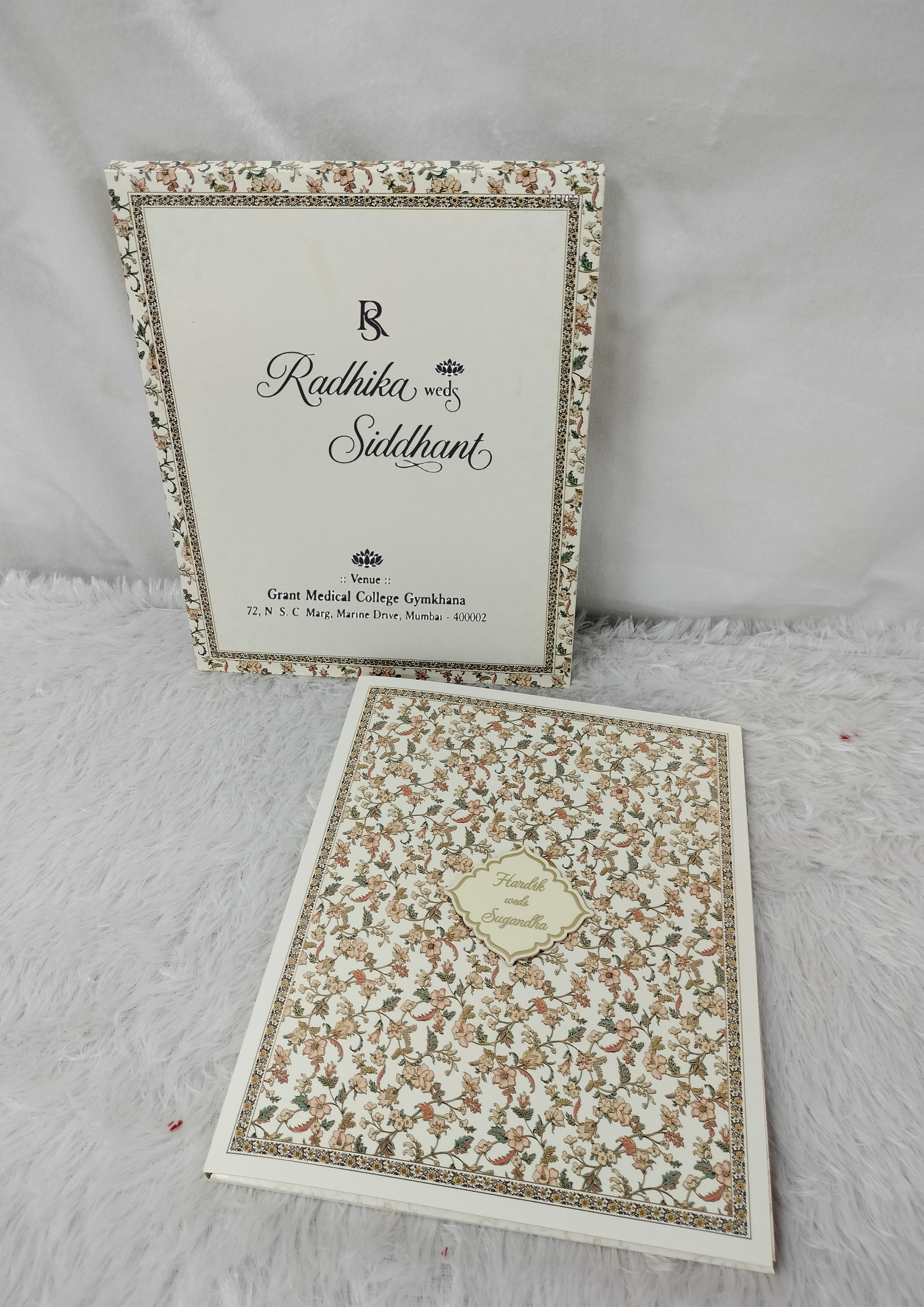 Cream Floral Patterned Wedding Invitation Card with Ornamental Border Frame (AC-523)