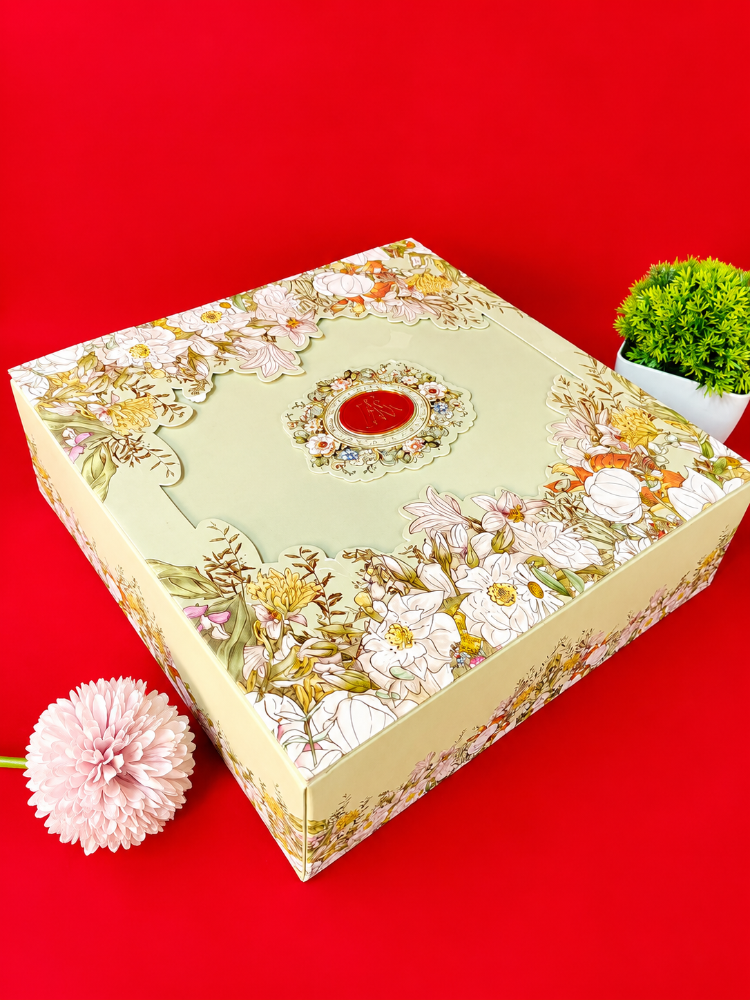 Sage Green Floral Border Wedding Invitation Box with Red Seal Emblem (B-0540)